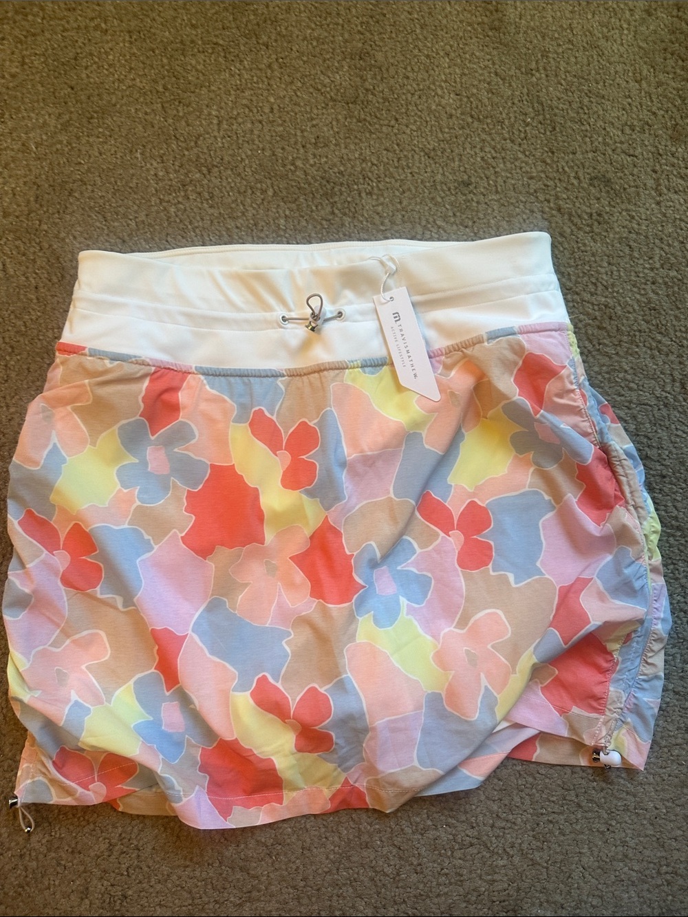TravisMathew Womens Dune Grass Printed Golf Skort NWT Medium - Picture 2 of 4